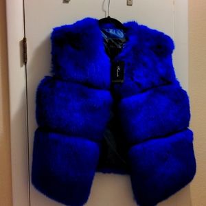 Faux fur Vest Royal Blue L brand new with a tag